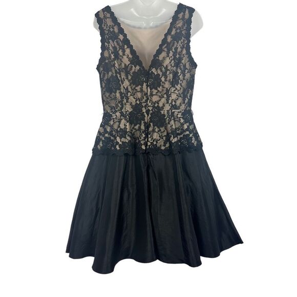 Jessica Howard Black Lace Fit Flare Dress Size 8 - Picture 6 of 13